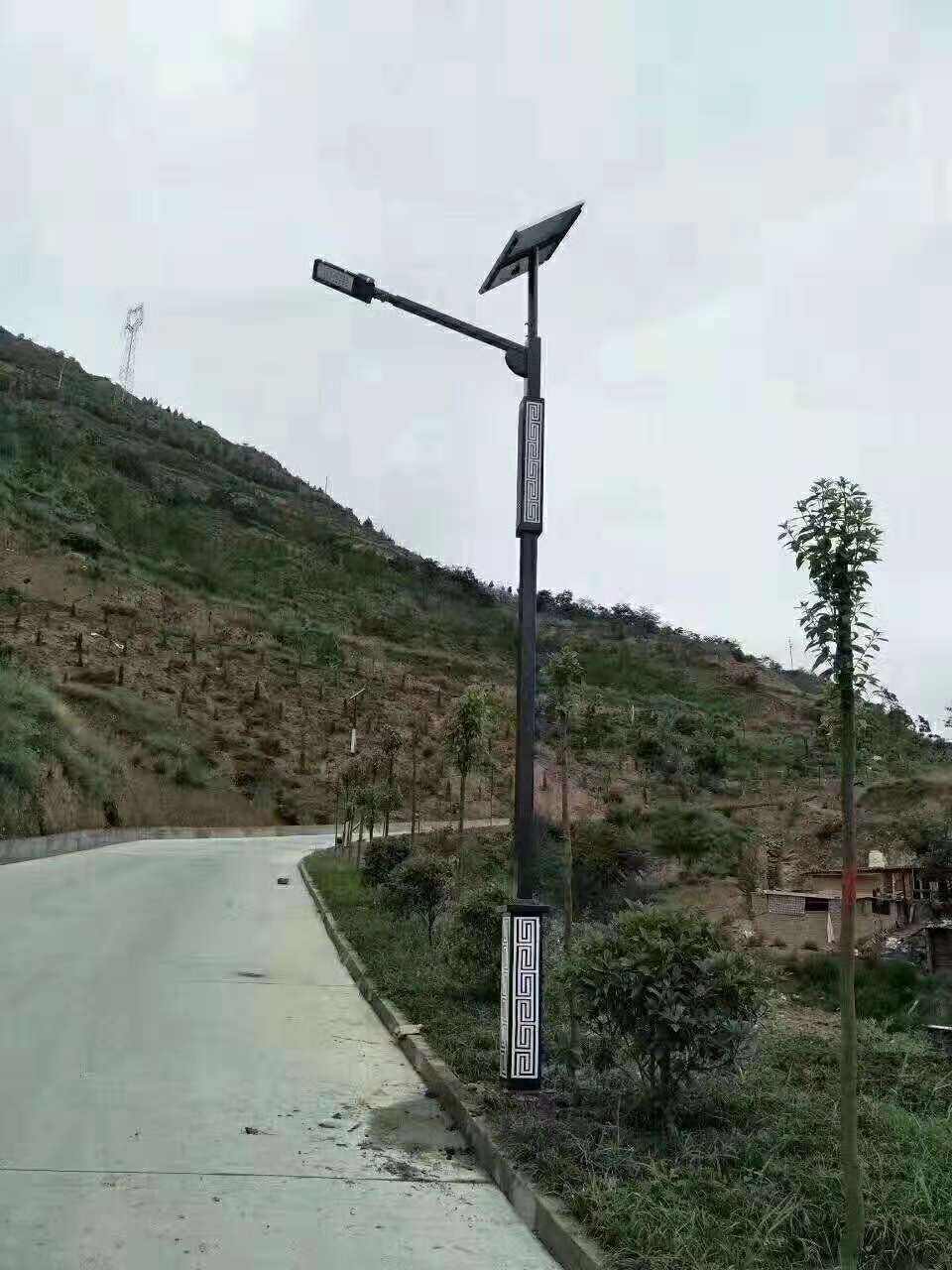 阿坝仿古太阳能路灯